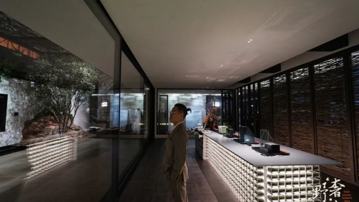 焕境150全景推拉门 | 欧大师门窗2025广州设计周人气产品:于咫尺间,以视界见世界